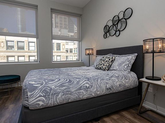5th image of 55 E Washington St #457aecc89