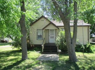 102 1st Ave N, Fairmount, ND 58030
