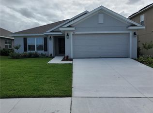 752 Meadow Pointe Dr, Haines City, FL 33844