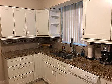 2025 Lavers Cir #D206 — Photo 5