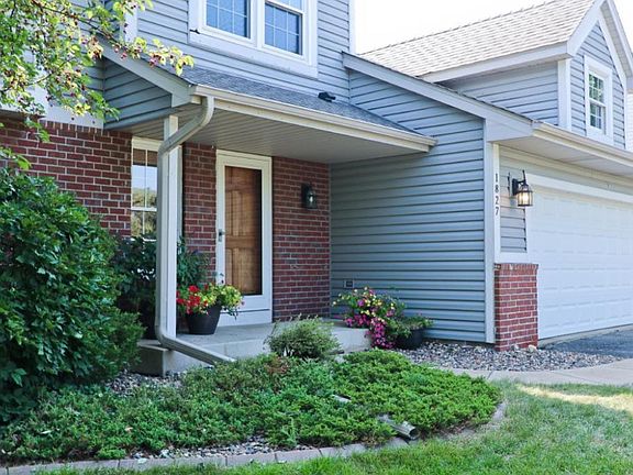 2nd image of 1827 Lochaven Dr
