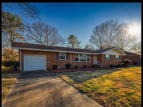 2nd image of 4509 Buckingham Dr