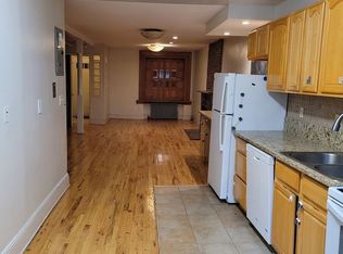 376 Grand Ave #1, Brooklyn, NY 11238