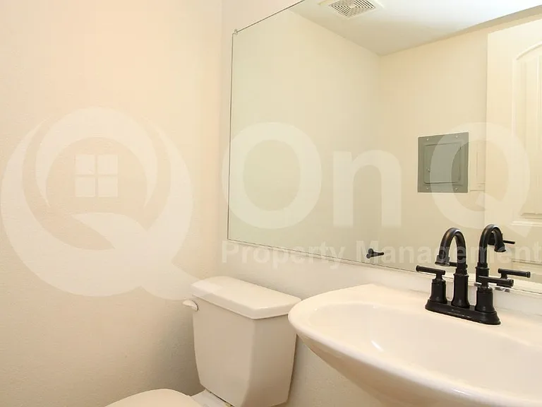 3807 N 30th St #47 — Photo 15