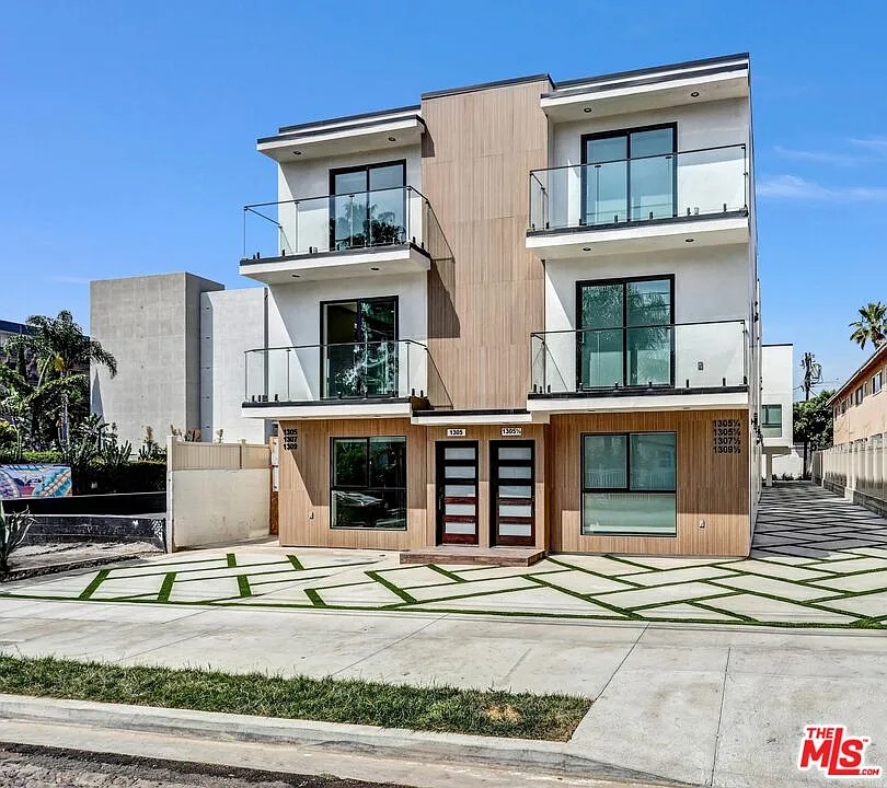 1 bed, 1.0 bath, 565 sqft, $2,495 — Photo 2