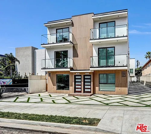 1305 N Sycamore Ave #1305 Photo 1