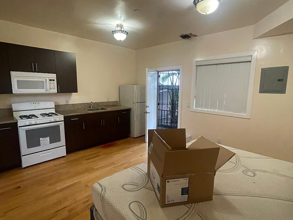 824 W 80th St UNIT 1/2, Los Angeles, CA 90044 Zillow
