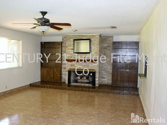 5th image of 1633 Brent Ct