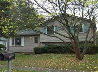 419 Greentree Ln, Milan, MI 48160