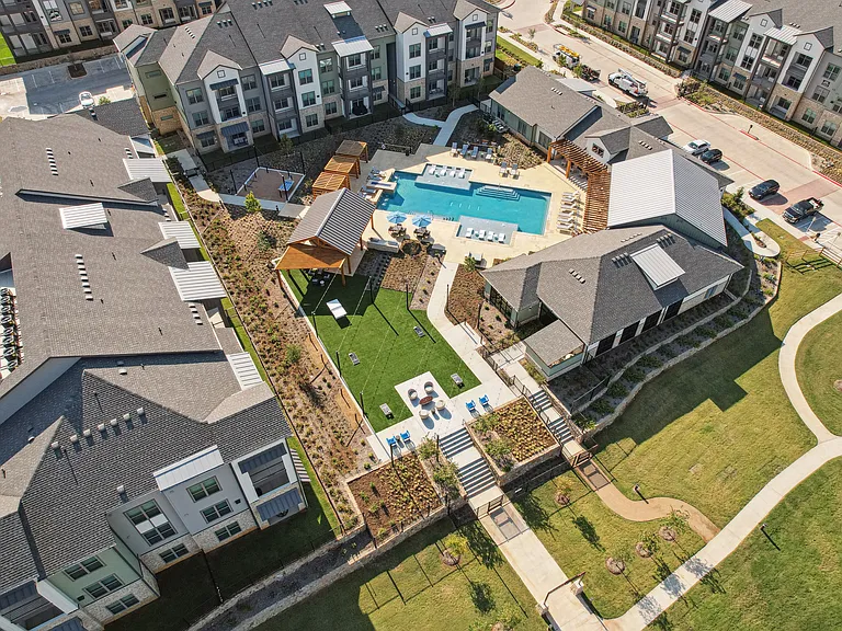 Ventura Pointe — Photo 24