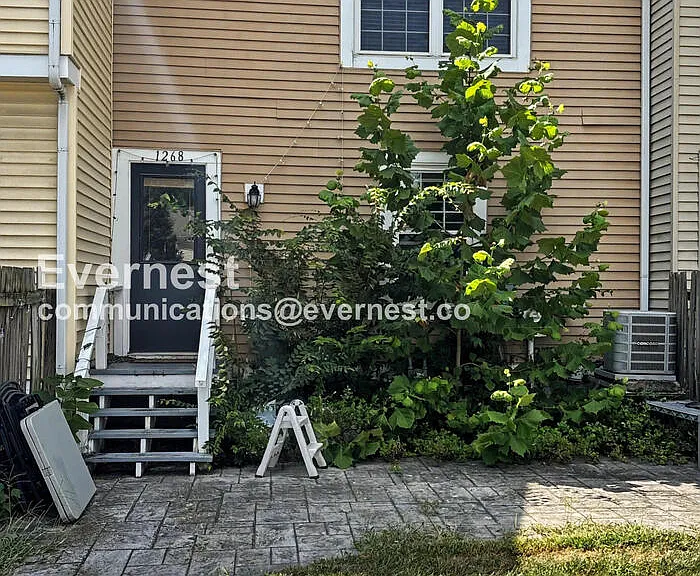 1268 Michigan Ave — Photo 23