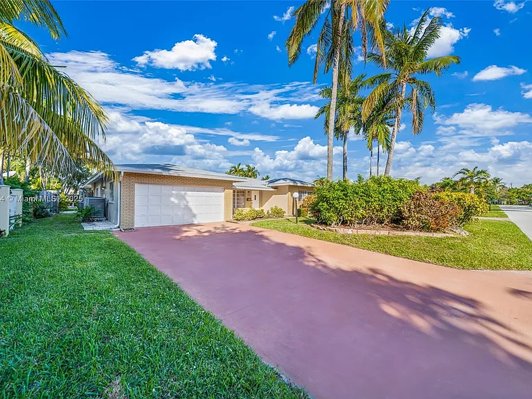 241 Oceanic Ave — Photo 45