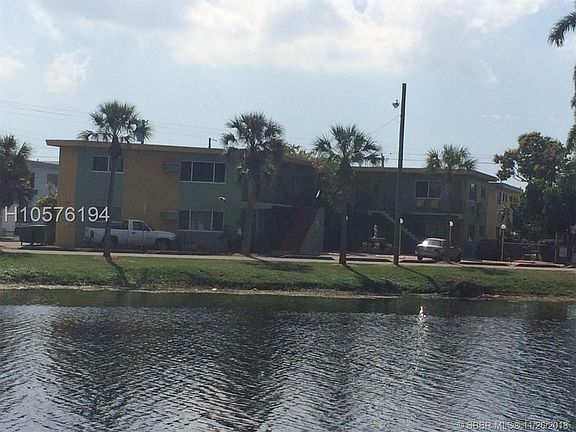 4th image of 17190 S Glades Dr APT 6