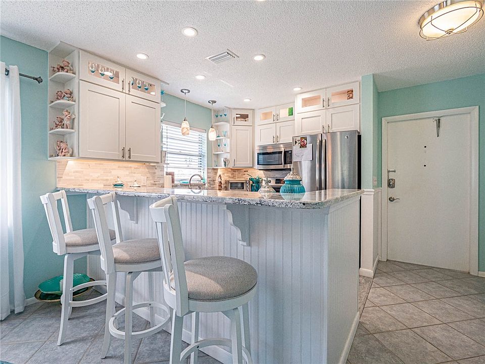 1st image of 103 Royal Oak Dr APT 201
