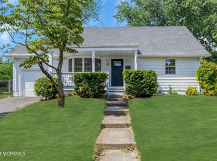 12 Trinity Pl, Jackson, NJ 08527