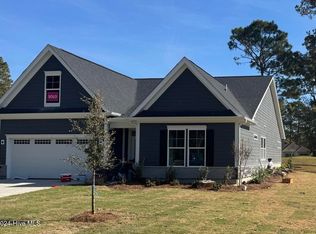 1318 N Middleton Dr NW, Calabash, NC 28467