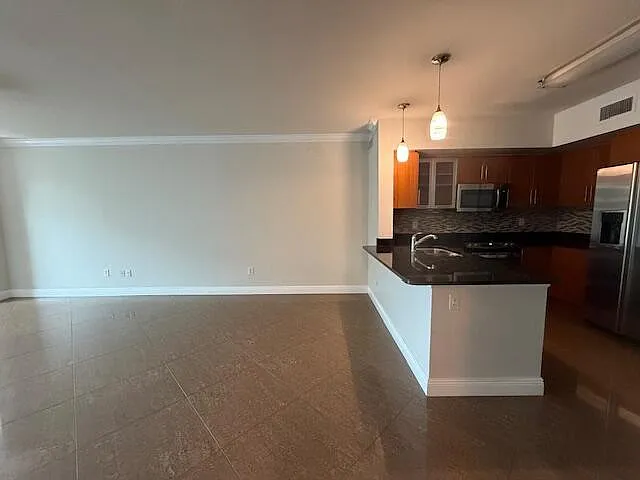 600 S Dixie Hwy #303 — Photo 25