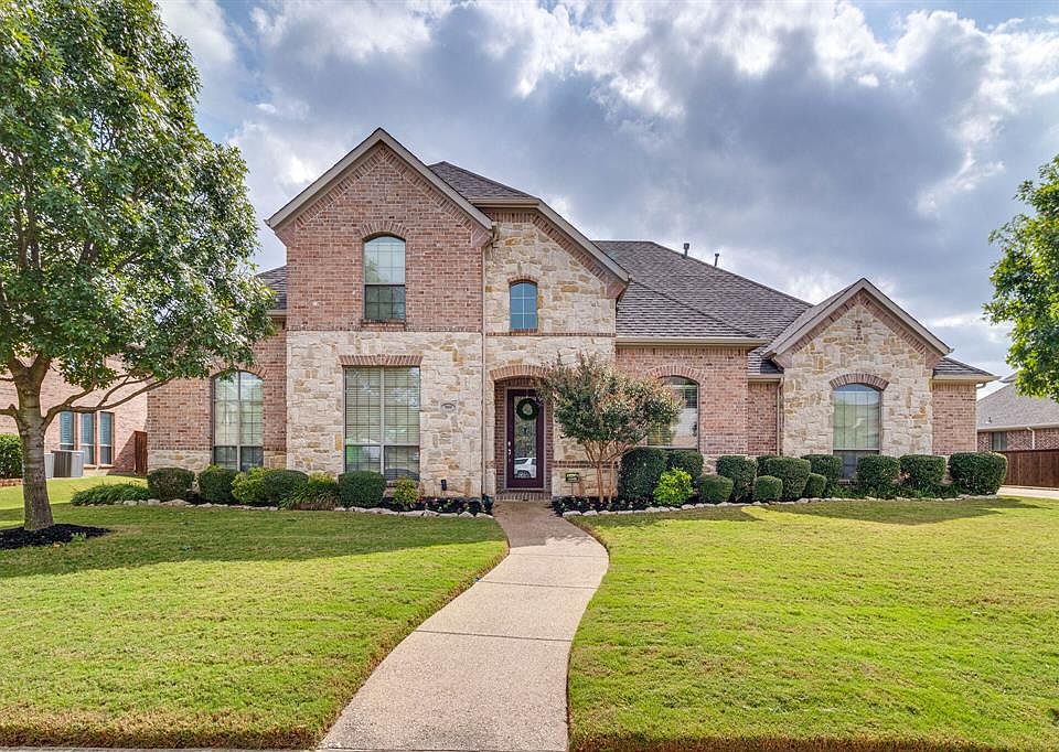 1st image of 909 Norma Ln