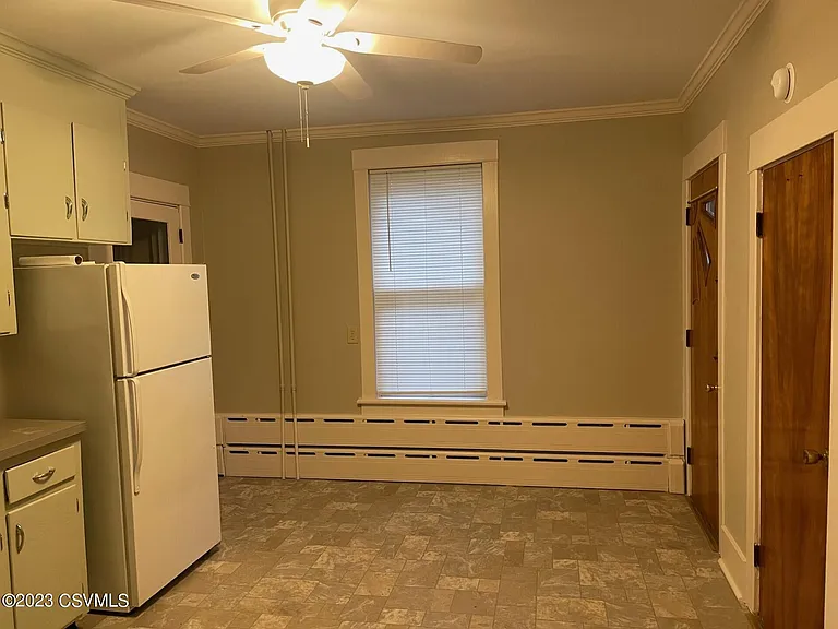 207 W Snyder St — Photo 9