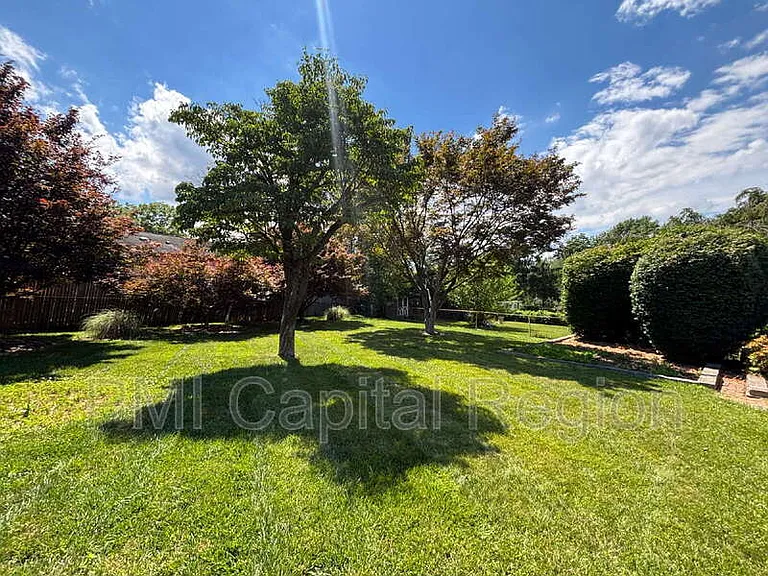 12 Mills Rd — Photo 33