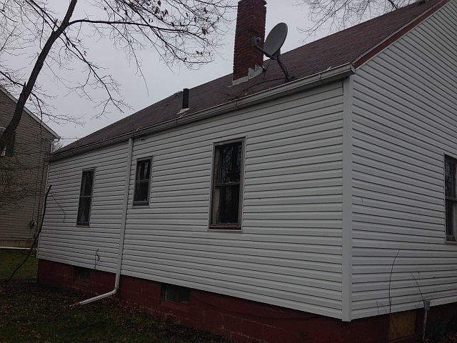 2nd image of 910 Courtland Ave