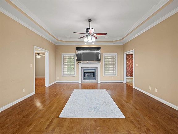 4th image of 3878 Pine Lake Ct