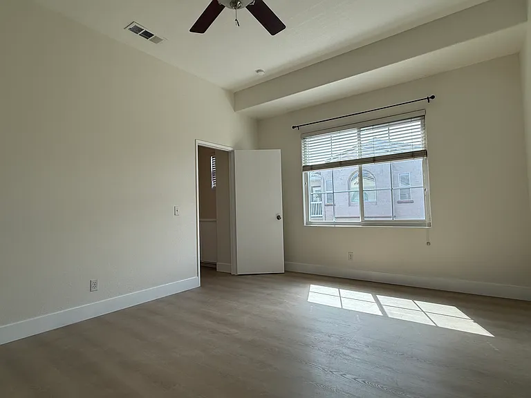 10860 Ivy Hill Dr #8 — Photo 15
