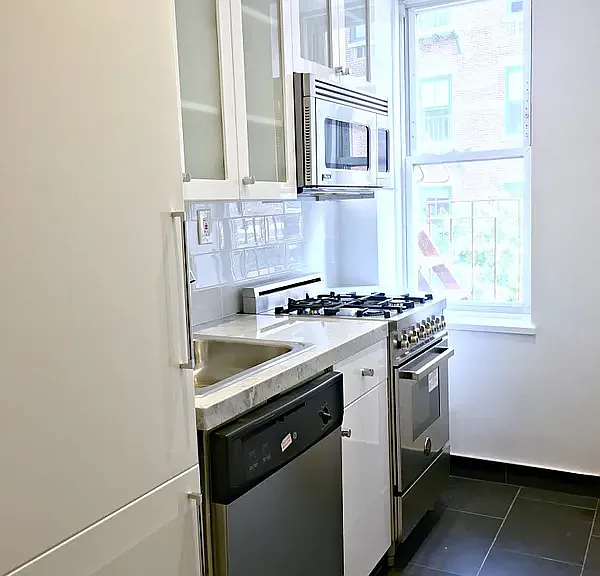 780 Greenwich St #4C — Photo 3