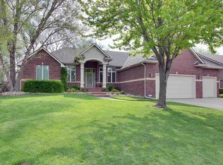 2914 N Spring Meadow Ct, Wichita, KS 67205