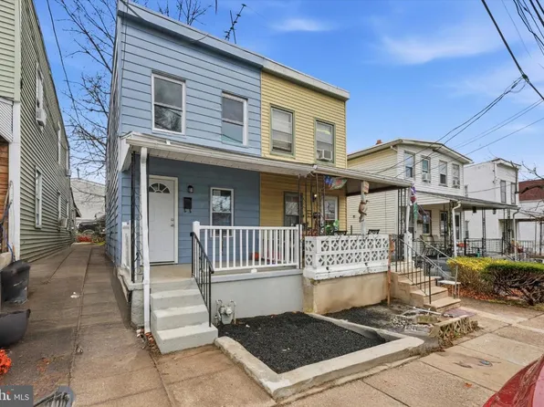 1335 Green St, Linwood, PA 19061