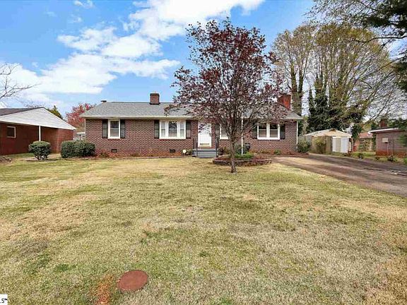 2nd image of 15 Jonquil Ln