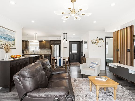 4th image of 1211 Gelert Rd