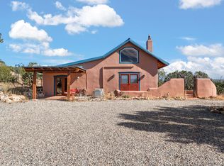 25A Lime Kiln Rd, Lamy, NM 87540
