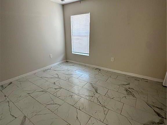 5th image of 254 SW 3rd St #254
