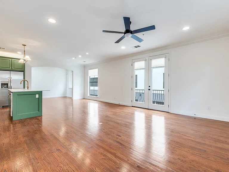 5804 Hudson St #B — Photo 7