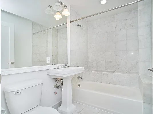 Rented by REAL New York | media 7