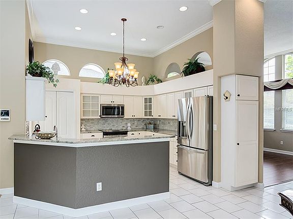 2nd image of 1587 Cotswold Dr