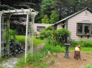 6 T Parker Rd, Foster, RI 02825