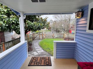 745 N 70th St, Seattle, WA 98103