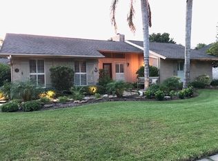 16435 Glenshannon Dr, Houston, TX 77059