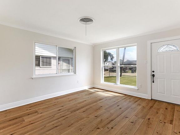 4th image of 118 Vista Dr