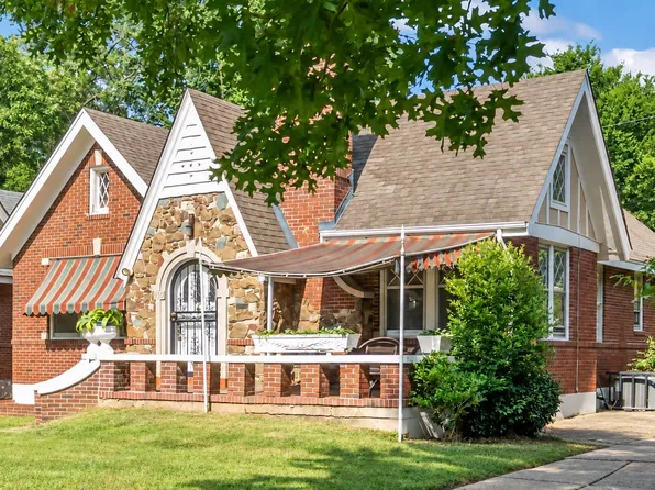 910 Kensington Pl, Memphis, TN 38107
