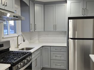 7114 58th Rd #2A, Maspeth, NY 11378