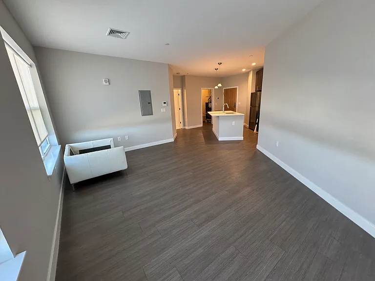 Hillside Residence — Photo 44