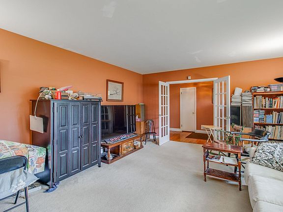 5th image of 3600 Beverly Dr