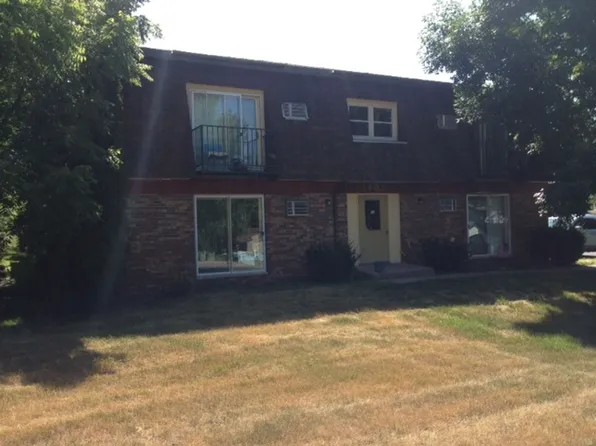 1402, 1402 13th St SE #3, Menomonie, WI 54751