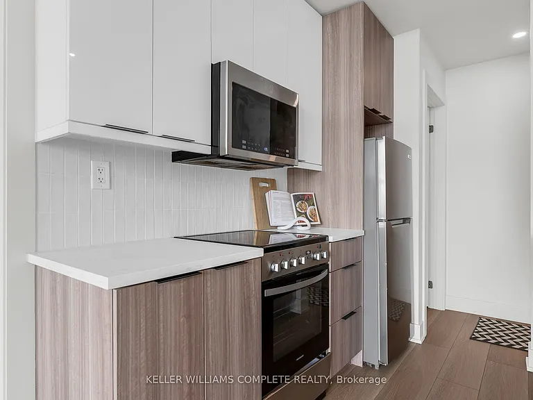 24 Augusta St #709 — Photo 9