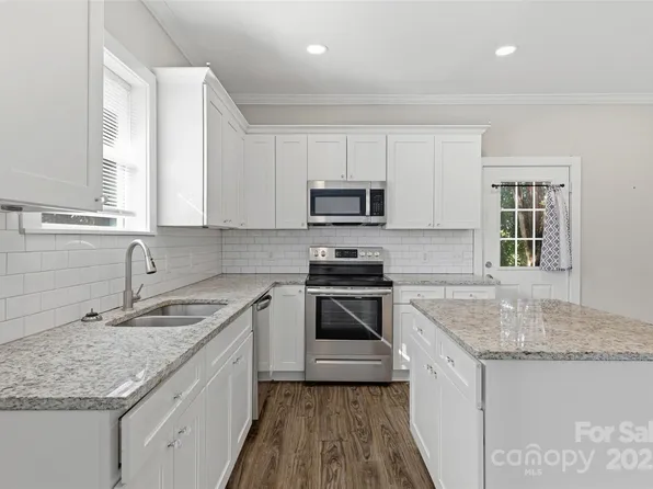 1257 Springdale Rd, Lancaster, SC 29720