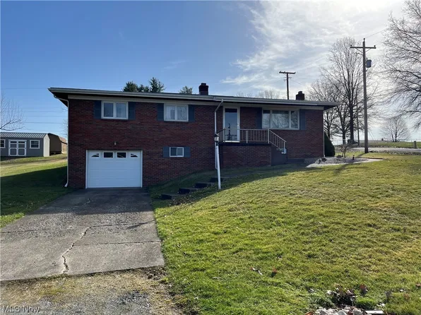 679 Della Dr, Bloomingdale, OH 43910