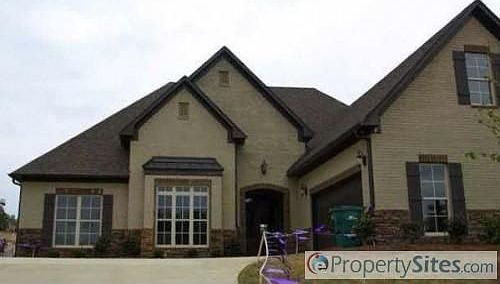 3rd image of 6056 Clubhouse Dr